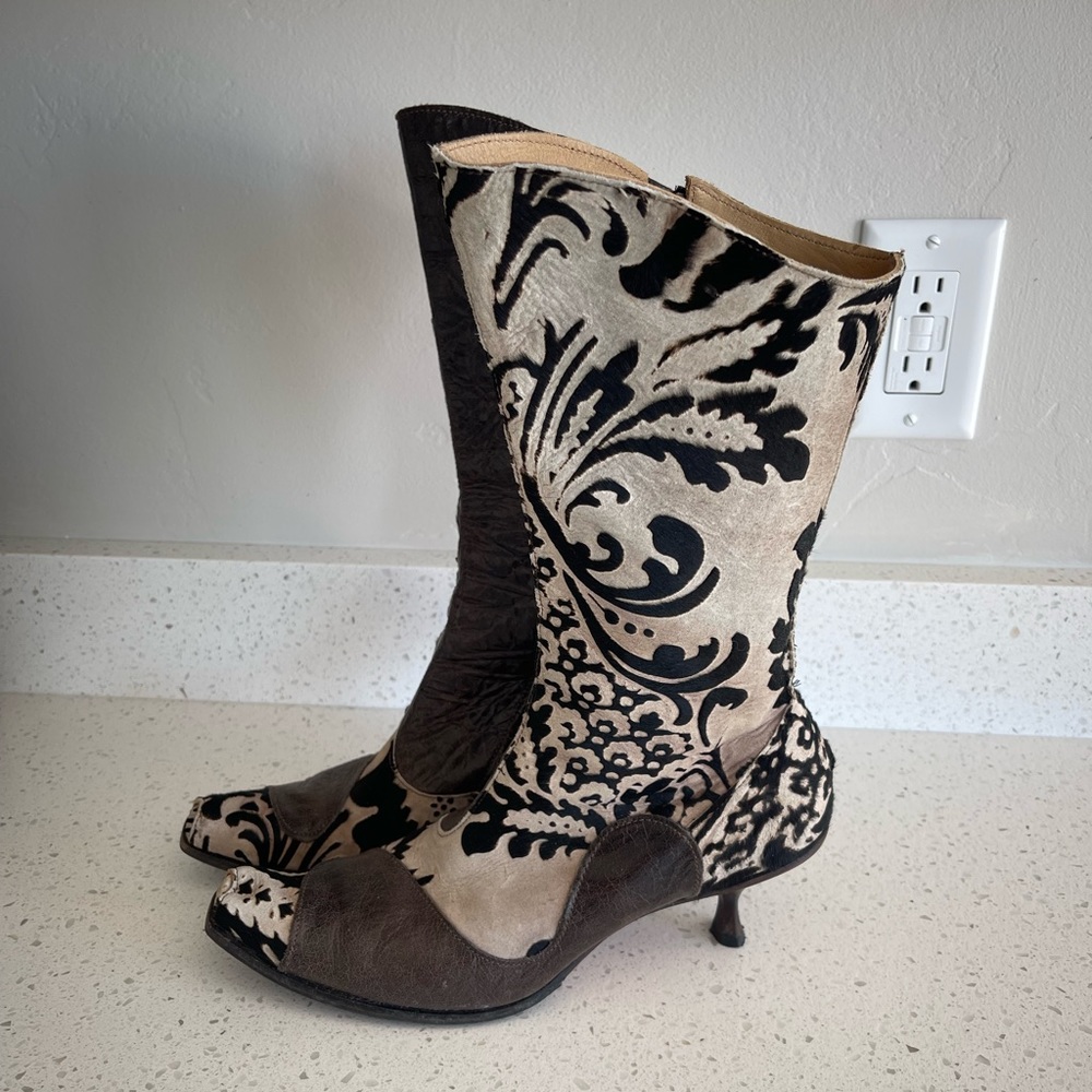 cydwoq vibtage handle calf hair burnout leather boots